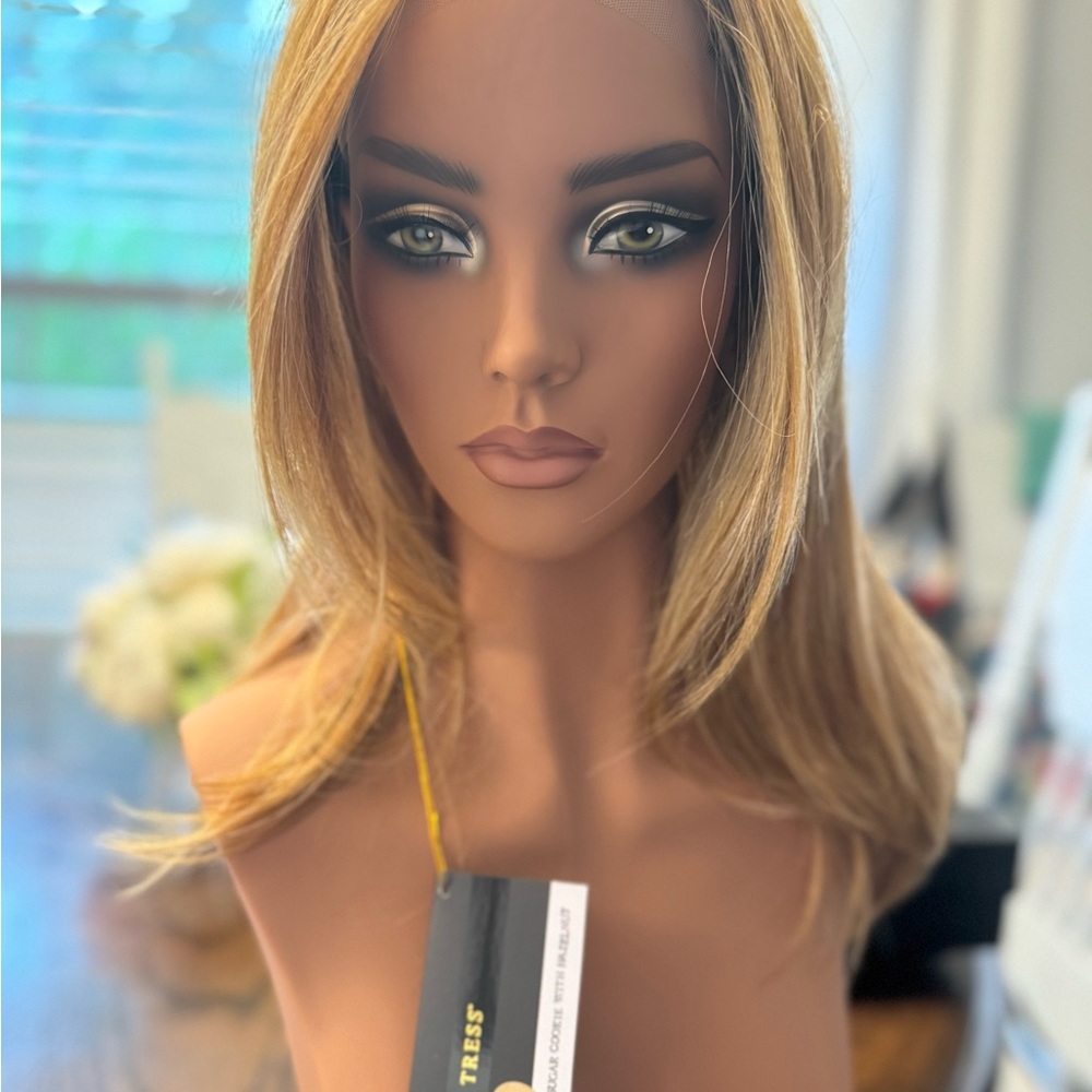 Belle Tress Dolce Dolce 18 in Sugar Cookie with Hazelnut
